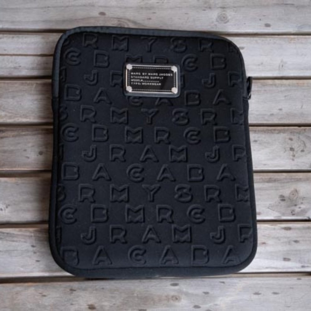 NWOT Marc by Marc Jacobs Black iPad Case 11x8